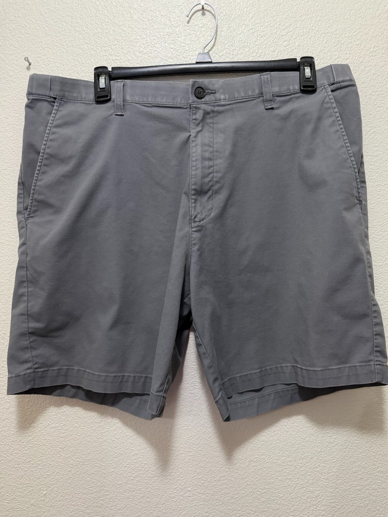 Croft & Barrow Gray Flat Front Chino Shorts, Men's Size 40